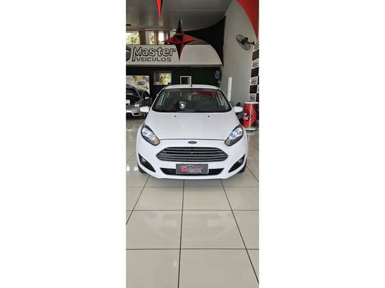 FORD FIESTA 1.6 SE HATCH 16V FLEX 4P MANUAL FORD FIESTA 1.6 SE HATCH 16V FLEX 4P MANUAL